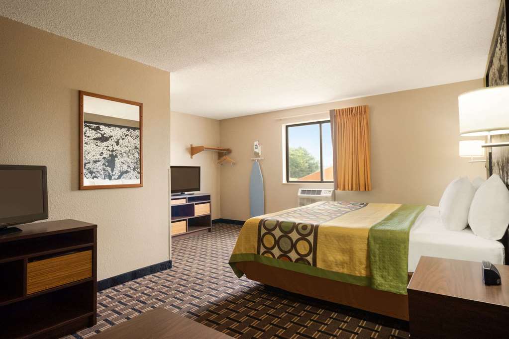 Super 8 by Wyndham Mayfield - photo 14