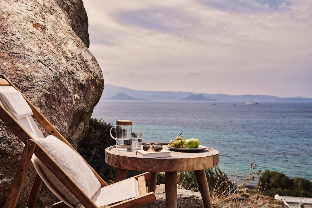 Naxea Villas II — 5-Star Luxury Hotel in Naxos, Greece