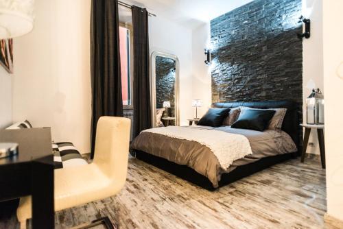 Trevi & Pantheon Luxury Rooms — 4-Star Luxury Hotel in Rome, Italy