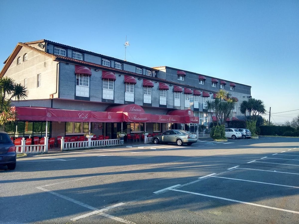 Hotel Restaurante América — hotel in Ribeira