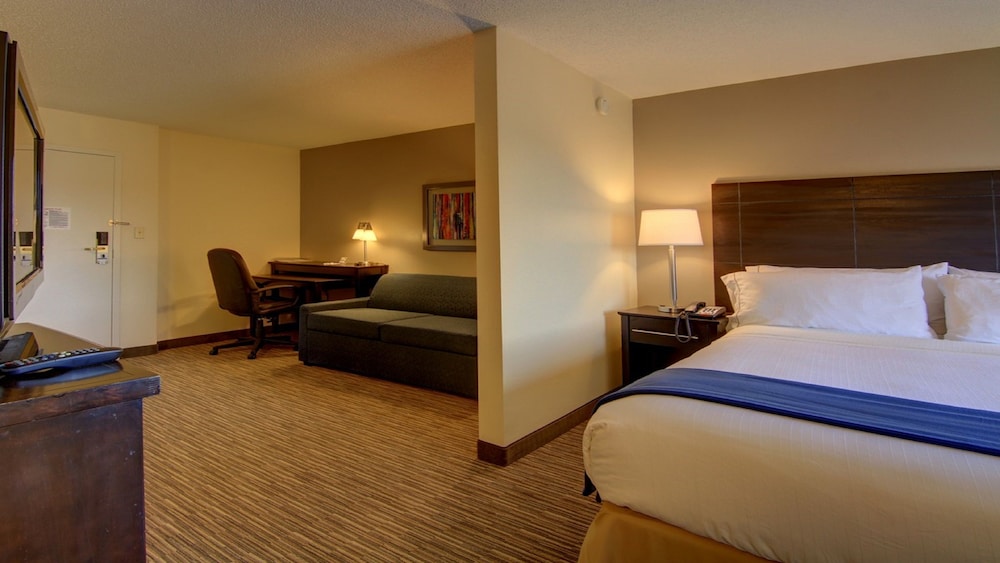 Holiday Inn Express & Suites Alpharetta Windward Parkway an IHG Hotel - photo 4
