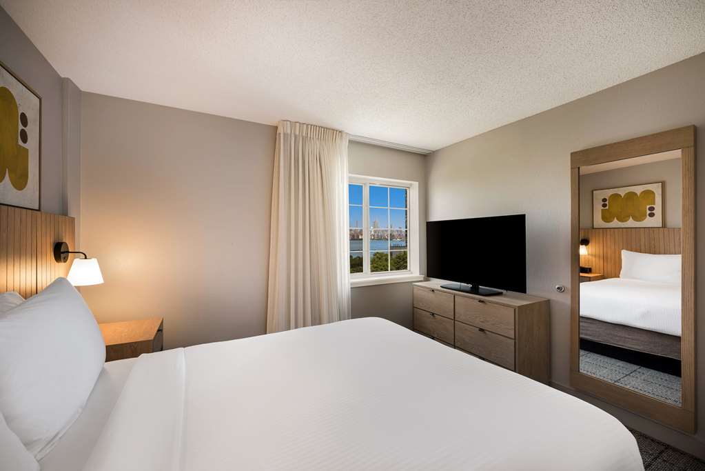 Sonesta Simply Suites Jersey City - photo 18