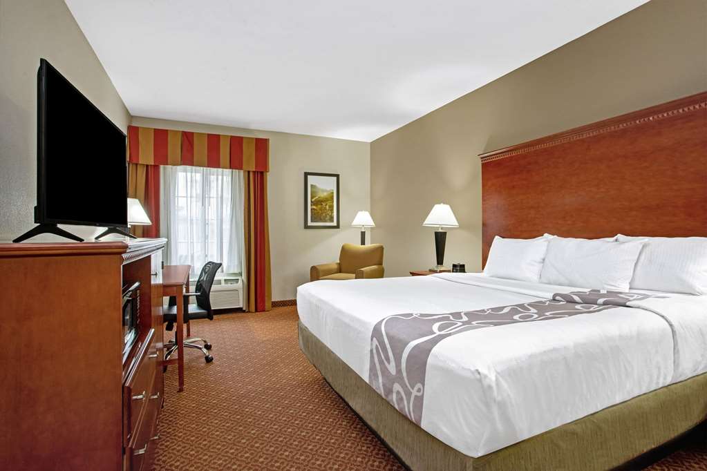 La Quinta Inn & Suites by Wyndham Fairfield TX - photo 34