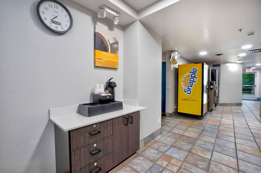 Motel 6 Benbrook TX Fort Worth - photo 24