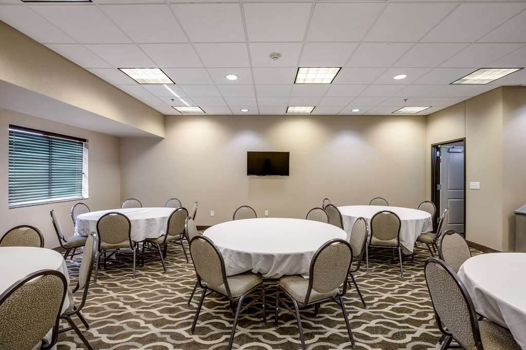 Comfort Inn Bonner Springs Kansas City - photo 38