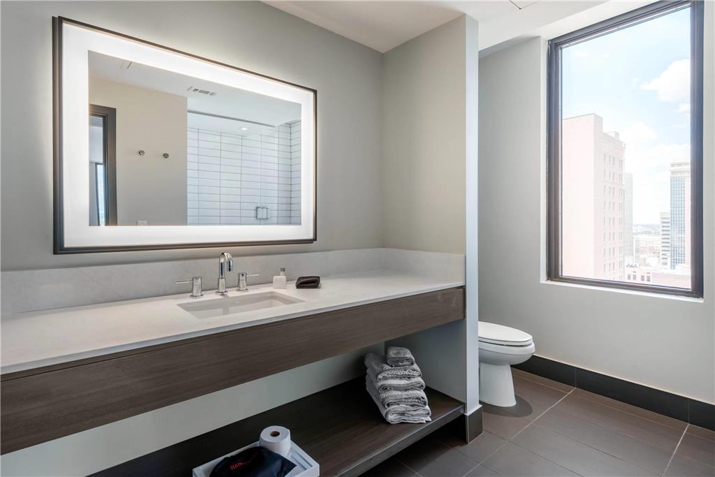 Cambria Hotel Houston Downtown Convention Center - photo 27