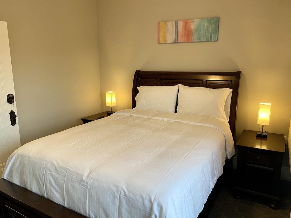 Twin Lakes Creamery Grill & Inn - photo 4