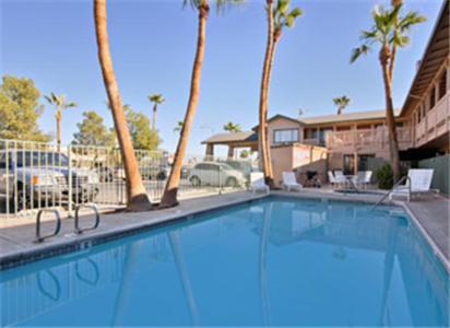 Super 8 By Wyndham El Centro - photo 6