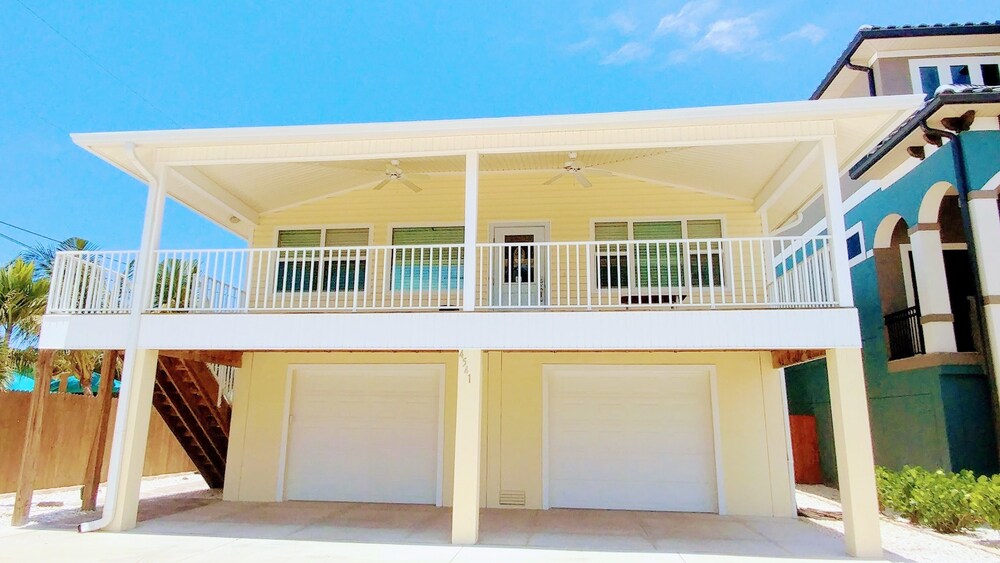 Blue Starfish Estate by MNM — 4-Star Luxury Hotel in Fort Myers Beach, United States