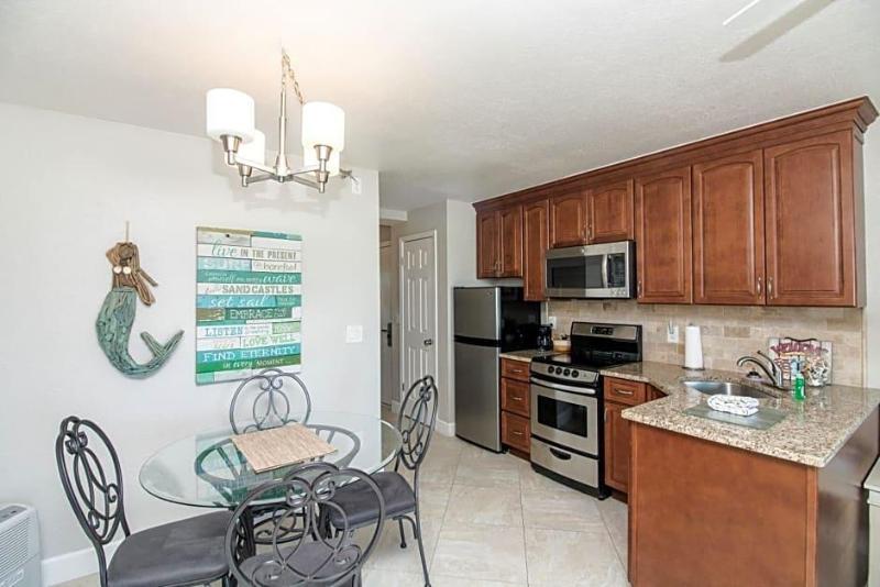Beacher's Lodge Oceanfront Suites - photo 38
