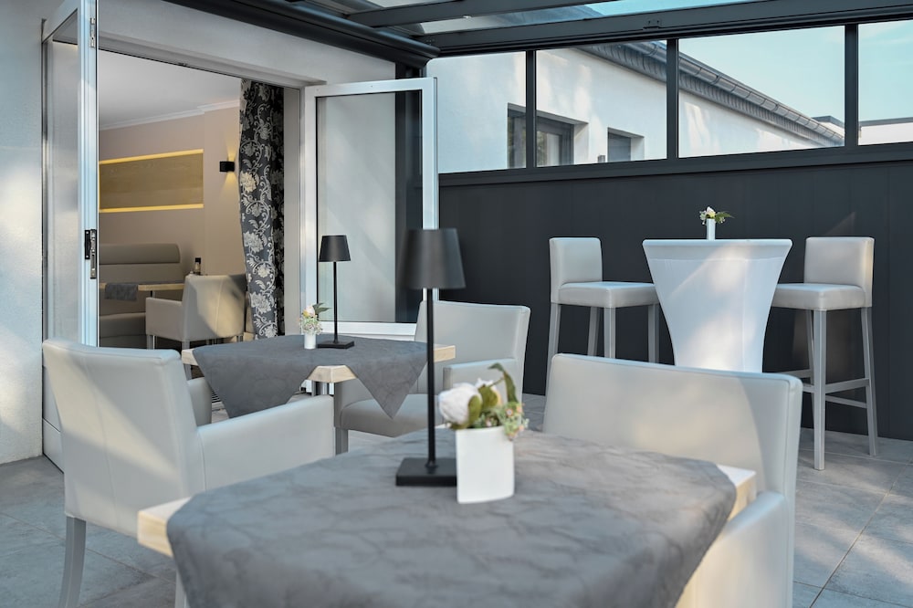Hotel zur Eiche — hotel in Salzkotten