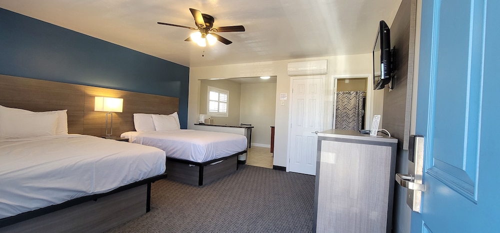 Pismo Beachwalker Inn & Suites - photo 26