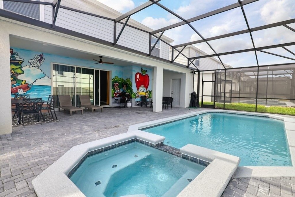 8 Bed Themed Windsor Island Resort Holiday Home 8 Bedroom Home by Redawning - photo 41