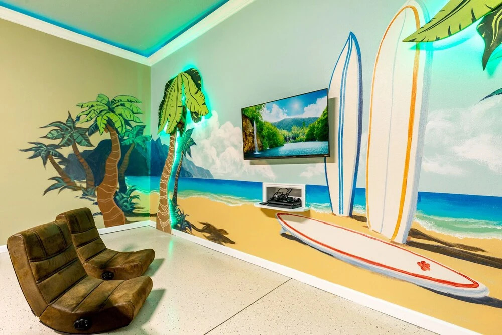 Lake Views Private Pool & Spa Games Room.. - photo 15