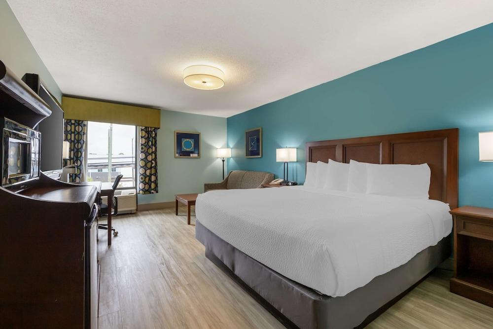 Baymont Inn And Suites Myrtle Beach - photo 8