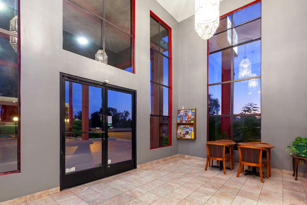 Americas Best Value Inn & Suites Bakersfield Central - photo 4