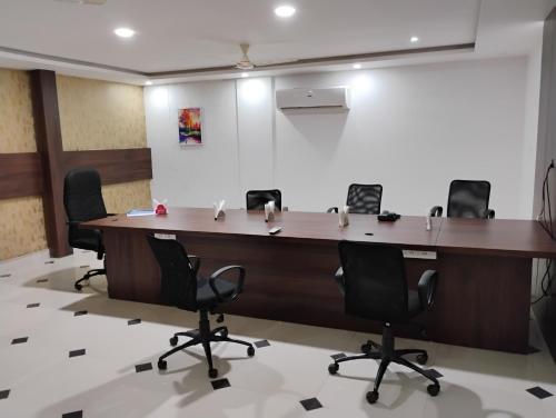 Hotel Emperor - carbon neutral hotel in Kannur