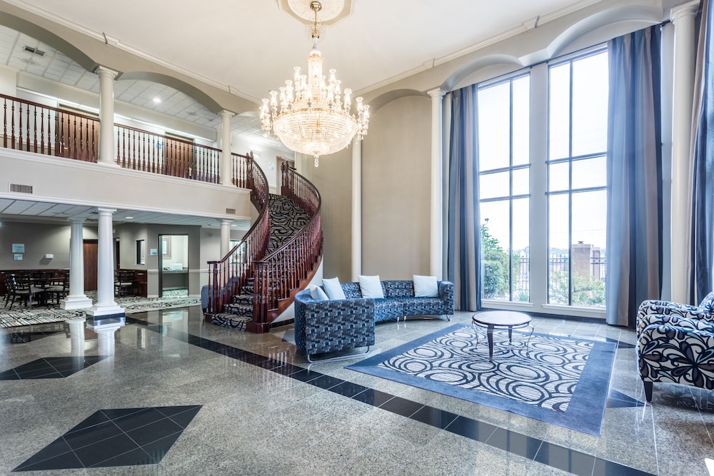 Holiday Inn Express Hotel & Suites Lake Charles by IHG - photo 37
