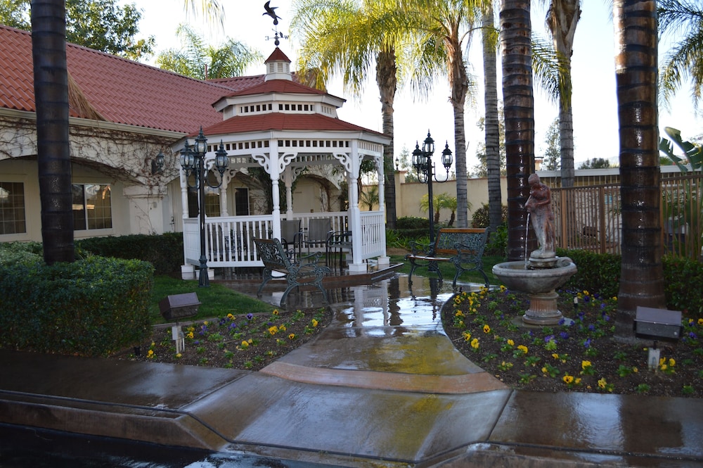 Dynasty Suites Redlands - photo 37
