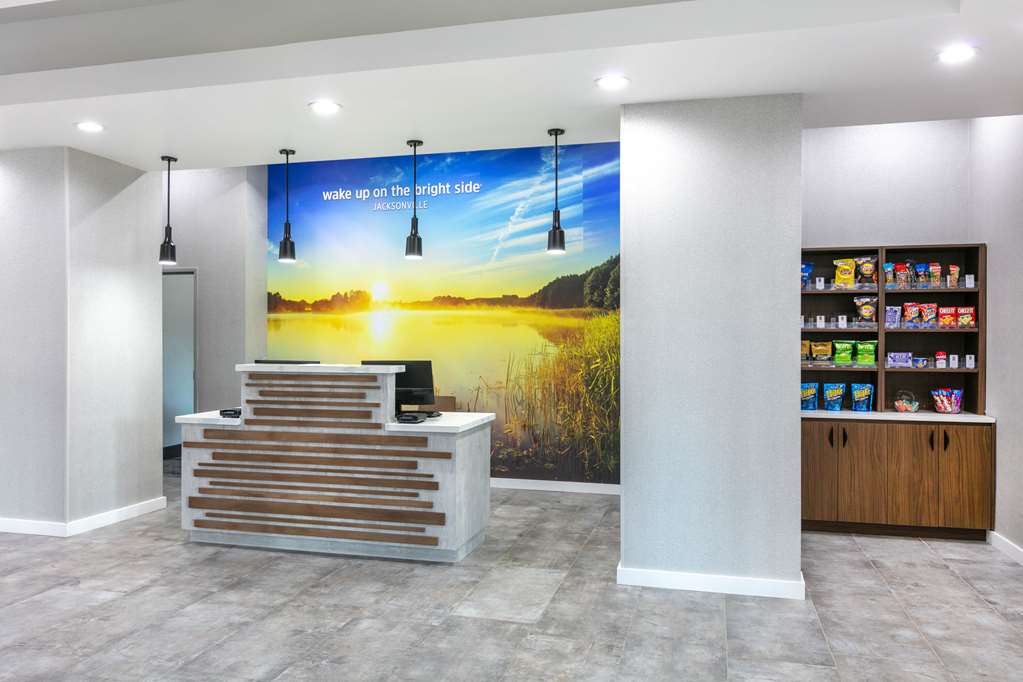 La Quinta Inn & Suites by Wyndham Jacksonville TX - photo 6