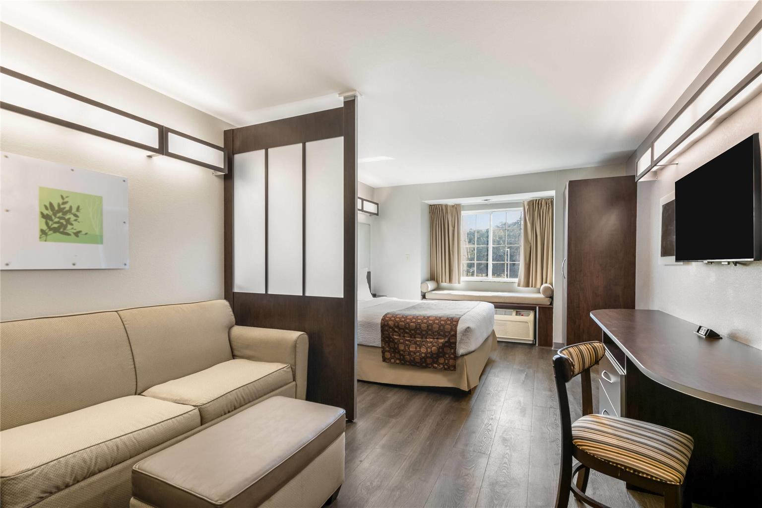 Microtel Inn & Suites by Wyndham Pearl River Slidell - photo 23
