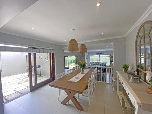 Manor Villa's — 4-Star Luxury Hotel in Plettenberg Bay, South Africa