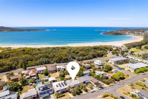 23 Lentara St pet friendly air con Wi Fi boat parking — 4-Star Luxury Hotel in Fingal Bay, Australia