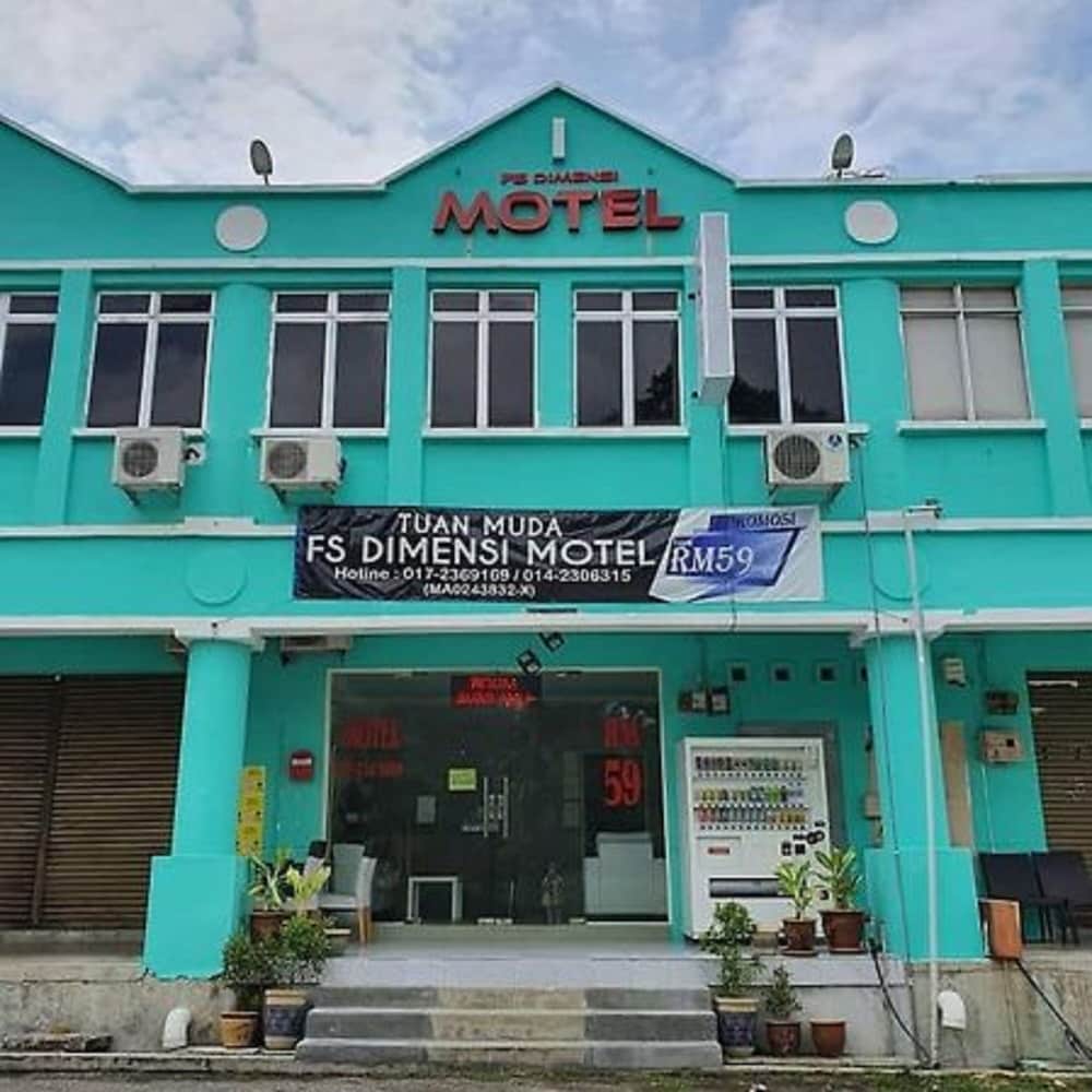 OYO 90762 Fs Dimensi Hotel — hotel in Alor Gajah