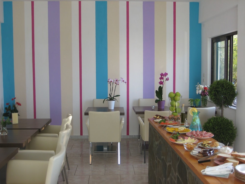 Rozmari — Agios Vasileios — photo 2