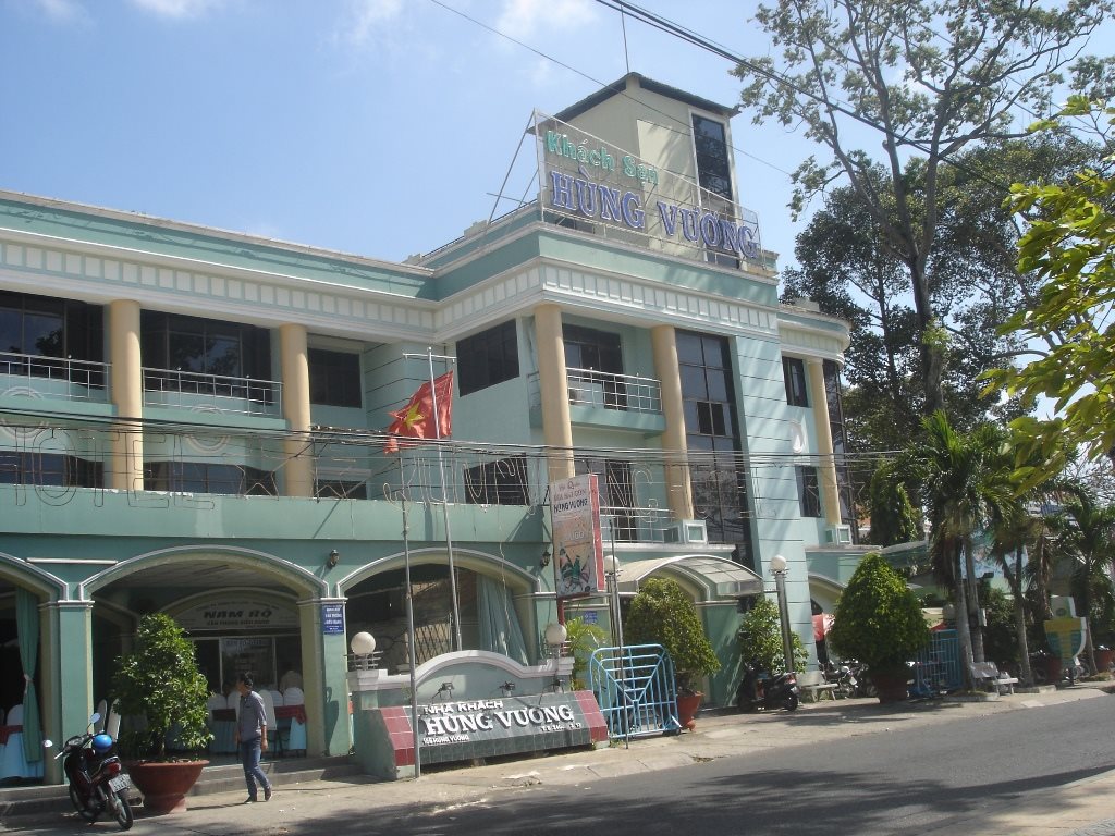 Hung Vuong Hotel — hotel in Ben Tre