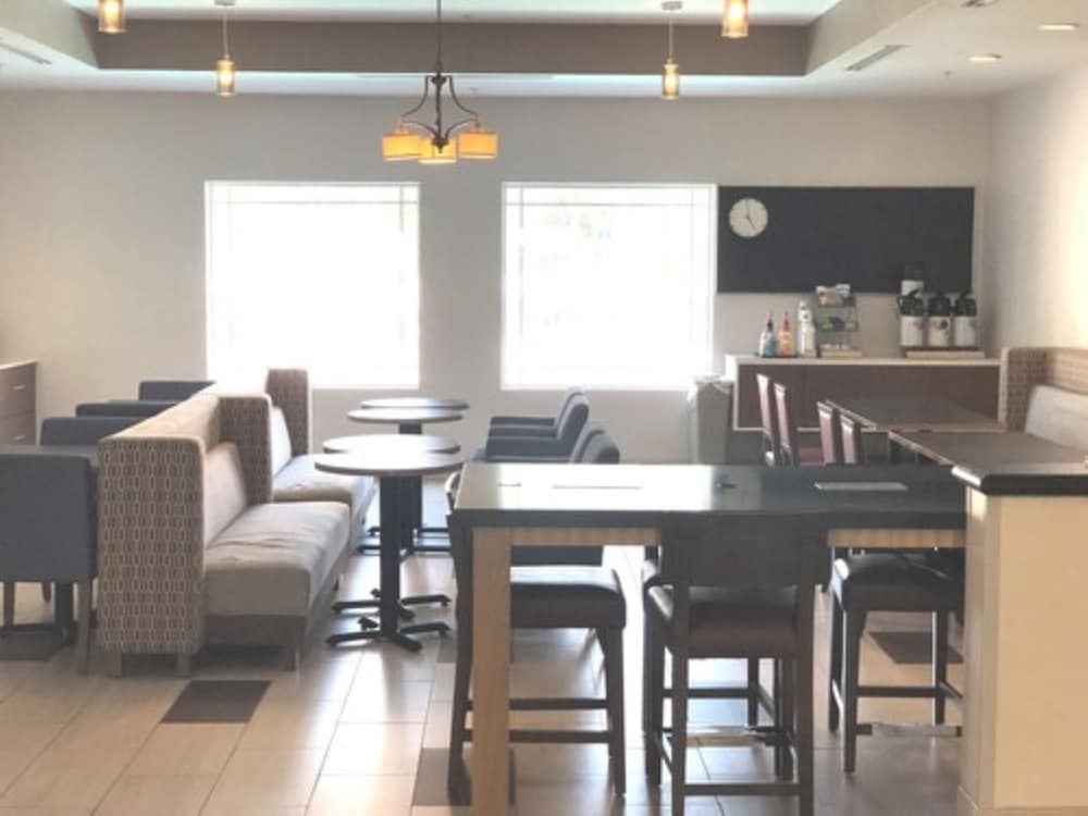 Holiday Inn Express Venice by IHG - photo 34