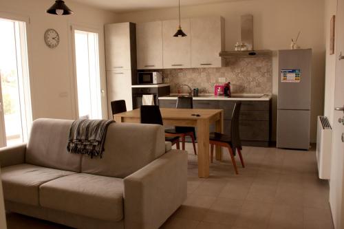 Gioja suite — 4-Star Luxury Hotel in Quartu Sant'elena, Italy