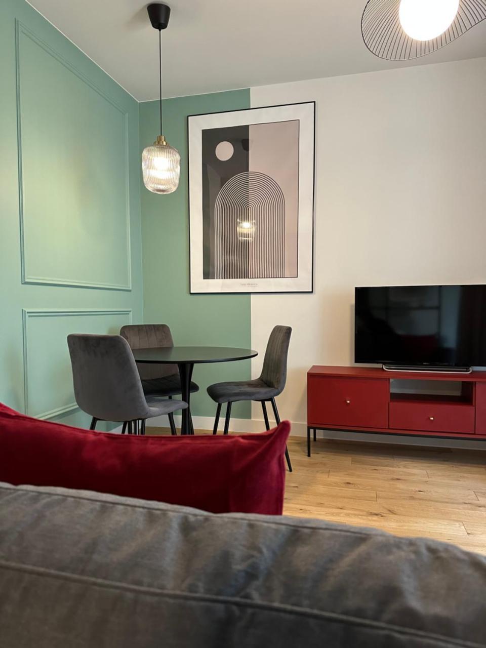 Cozy Apartment Staromłyńska II Młyn Maria — 4-Star Luxury Hotel in Wroclaw, Poland