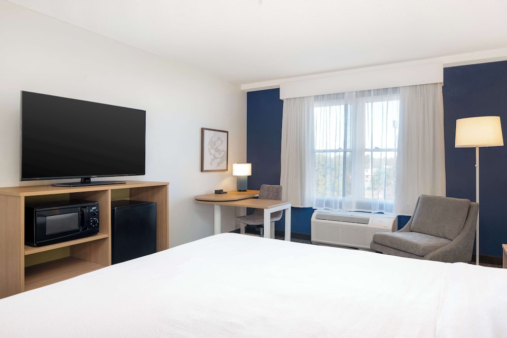Spark by Hilton Orangeburg - photo 16