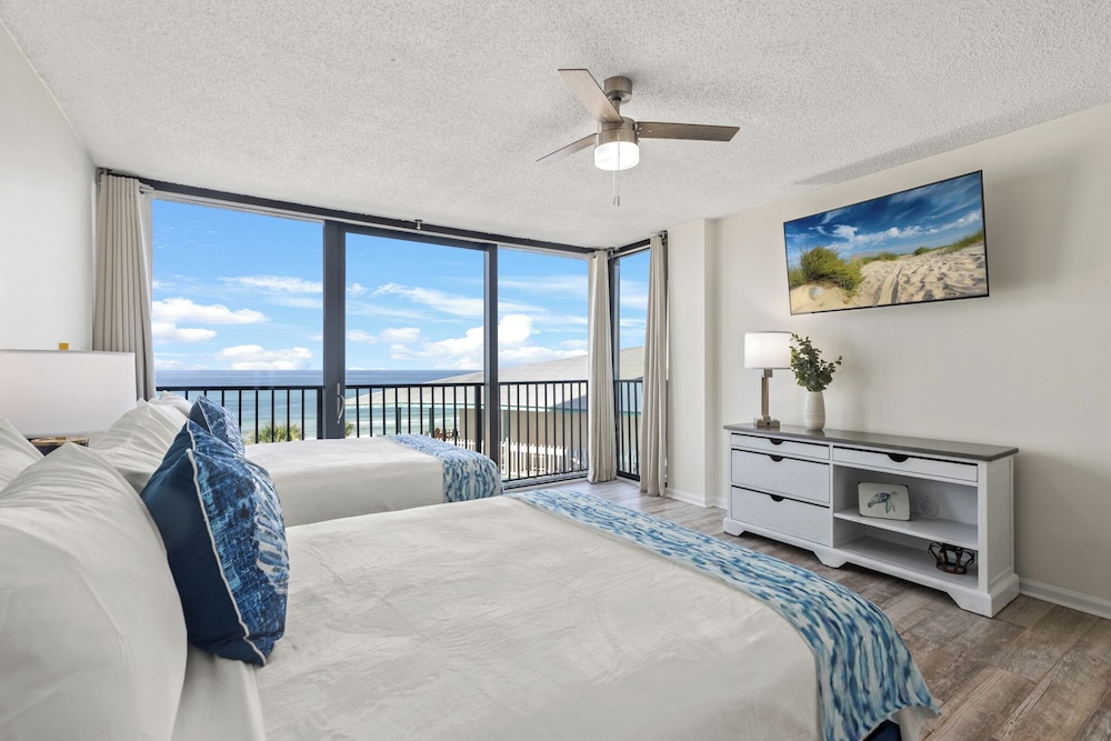Sandpiper Beacon Beach Resort - photo 102