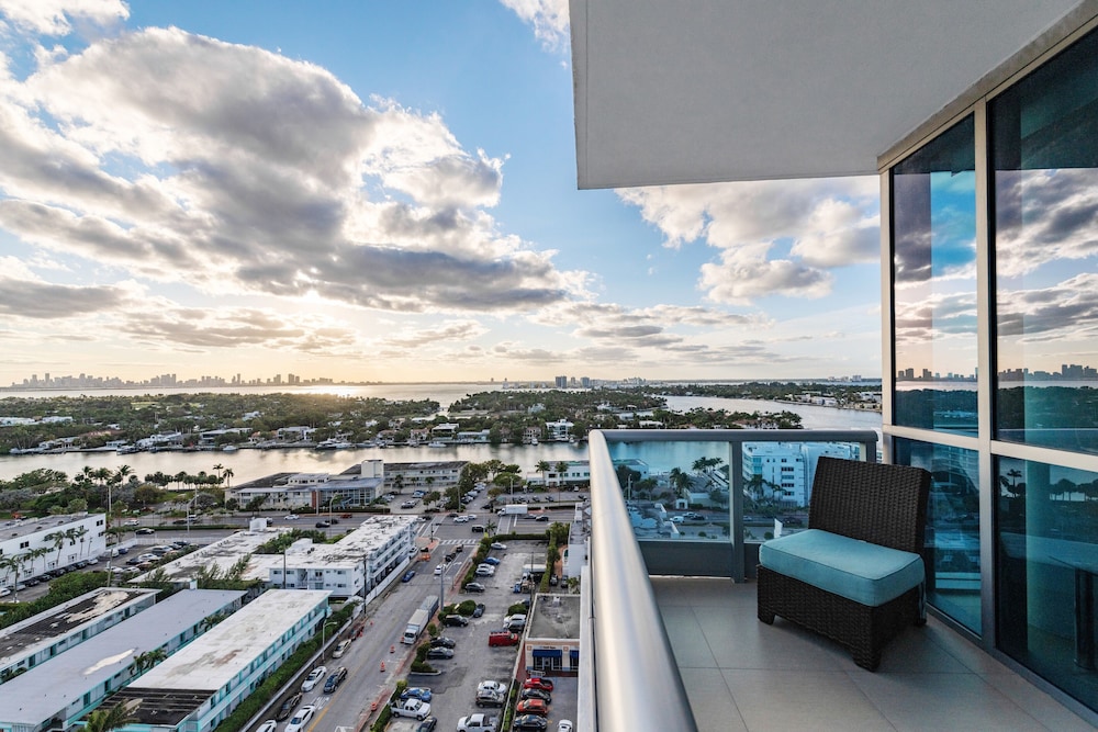 Churchill Suites Monte Carlo Miami Beach - photo 166