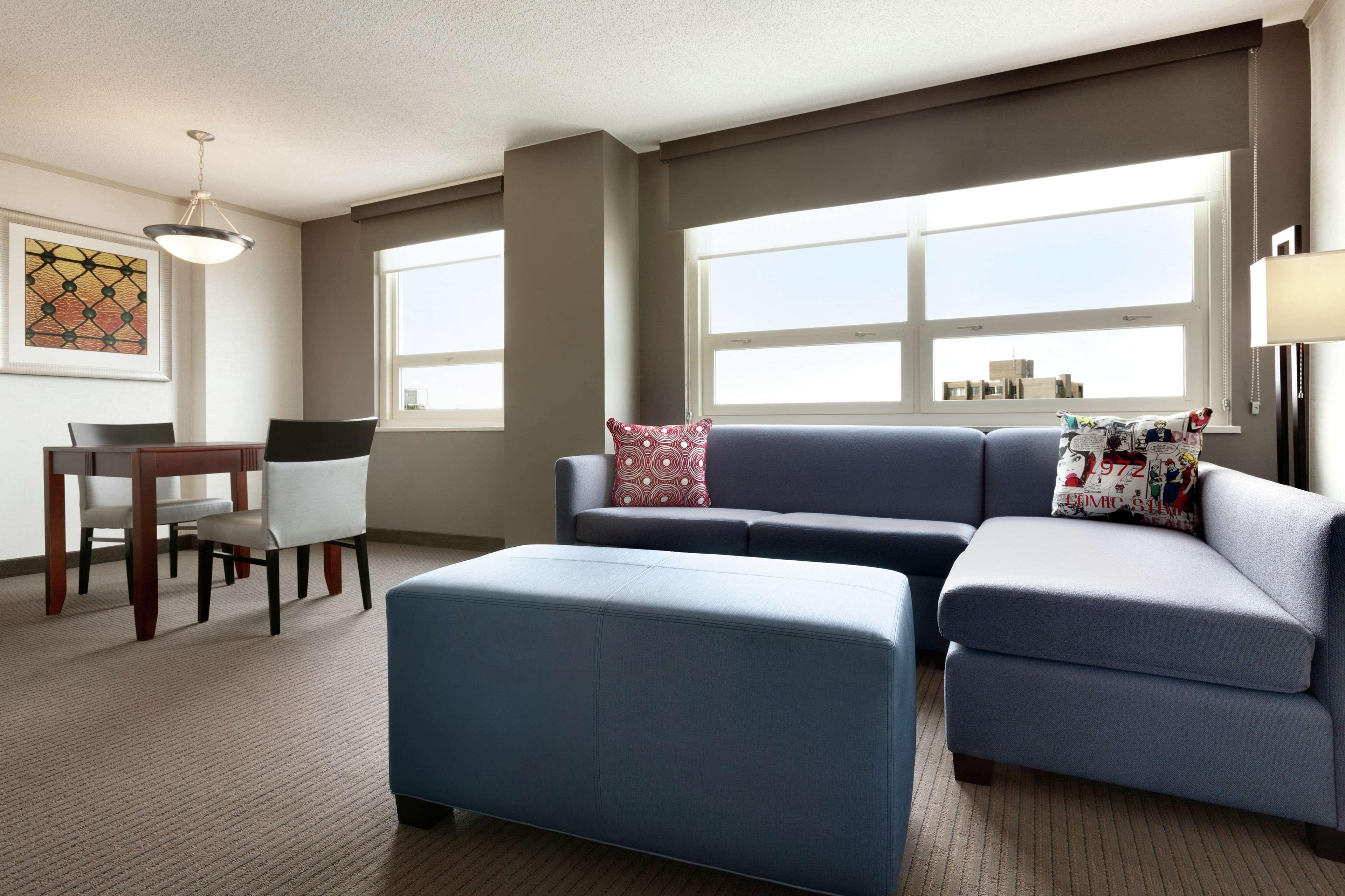Embassy Suites by Hilton Baltimore Inner Harbor - photo 23