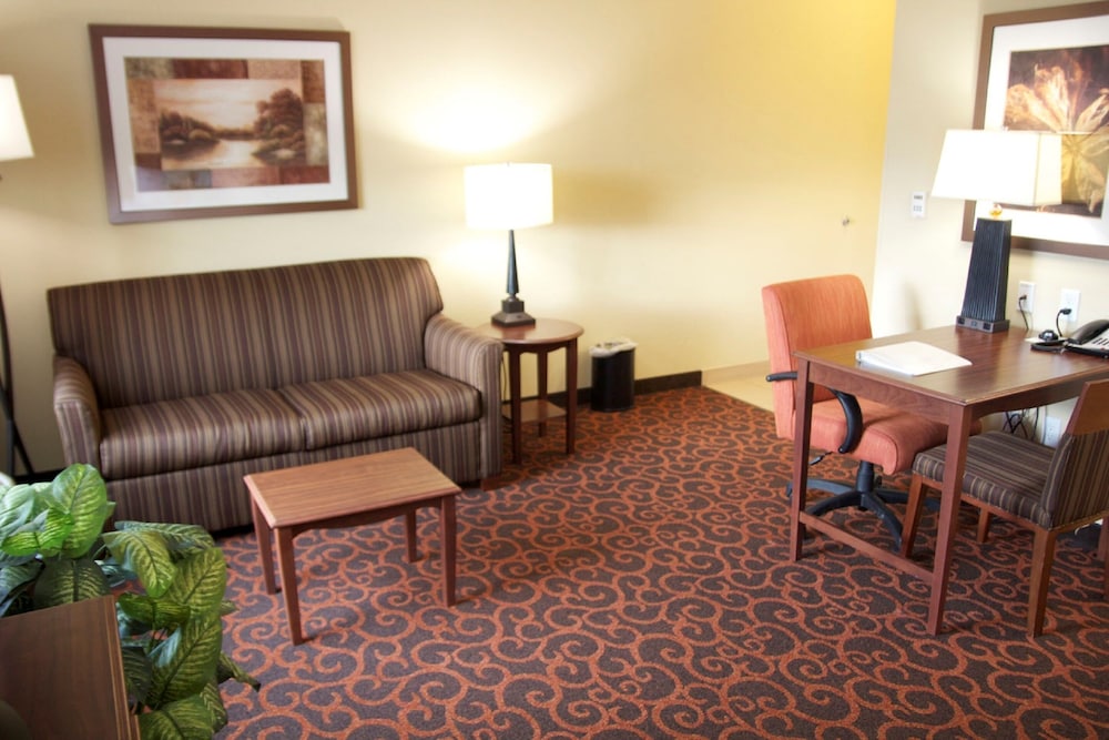 Hampton Inn & Suites Watertown - photo 9