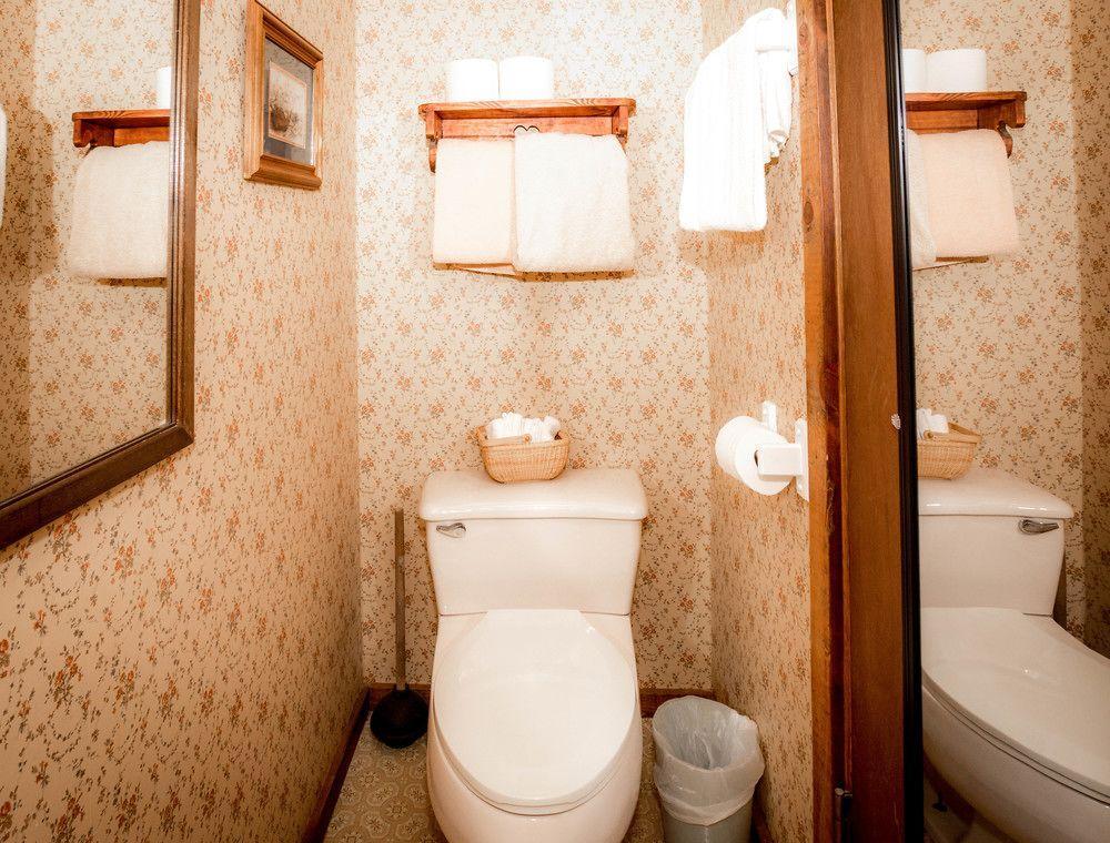 Main Street Inn Angels Among Us Wedding Chapel - photo 22