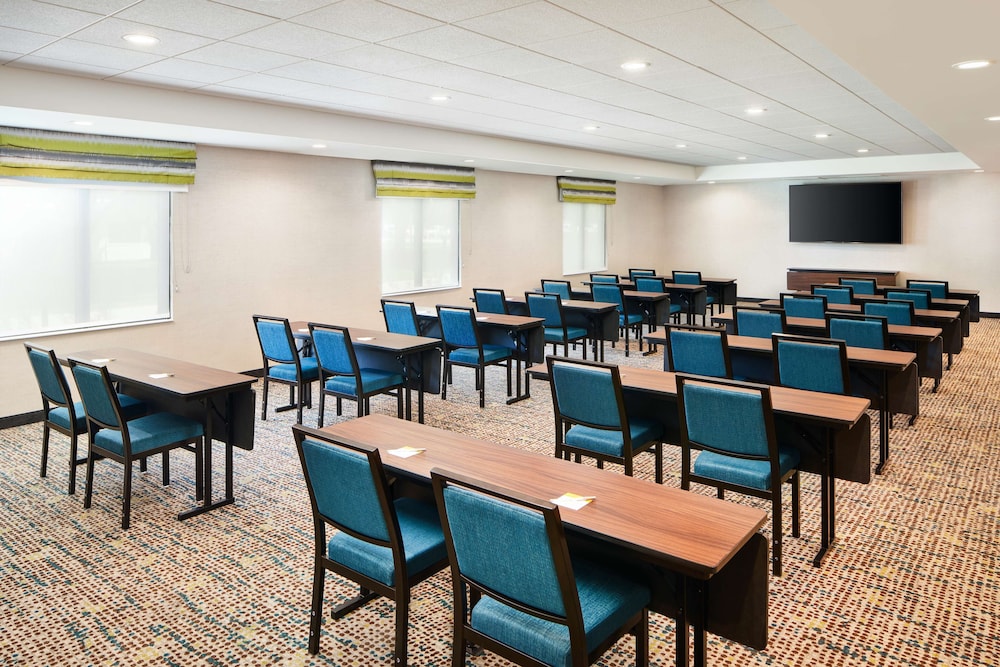 Hampton Inn Clewiston - photo 16