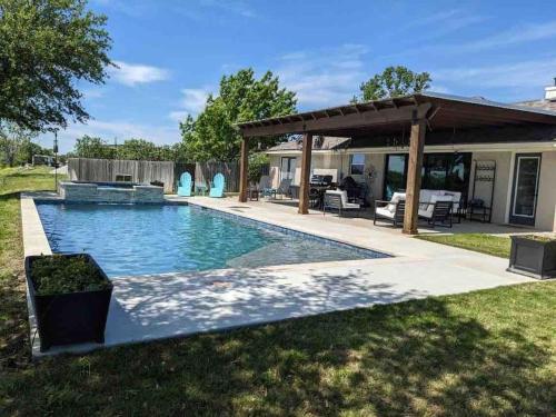 Honey Farms — hotel near Waco Regional Airport