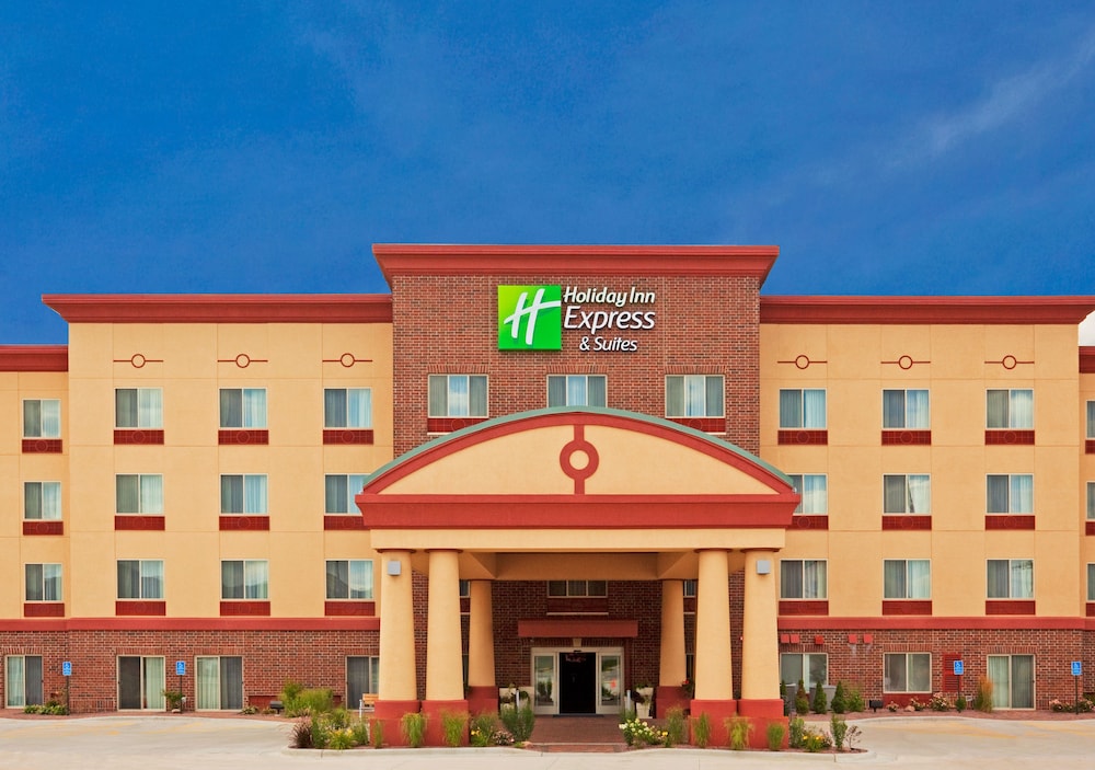 Holiday Inn Express & Suites Winona by IHG - photo 27