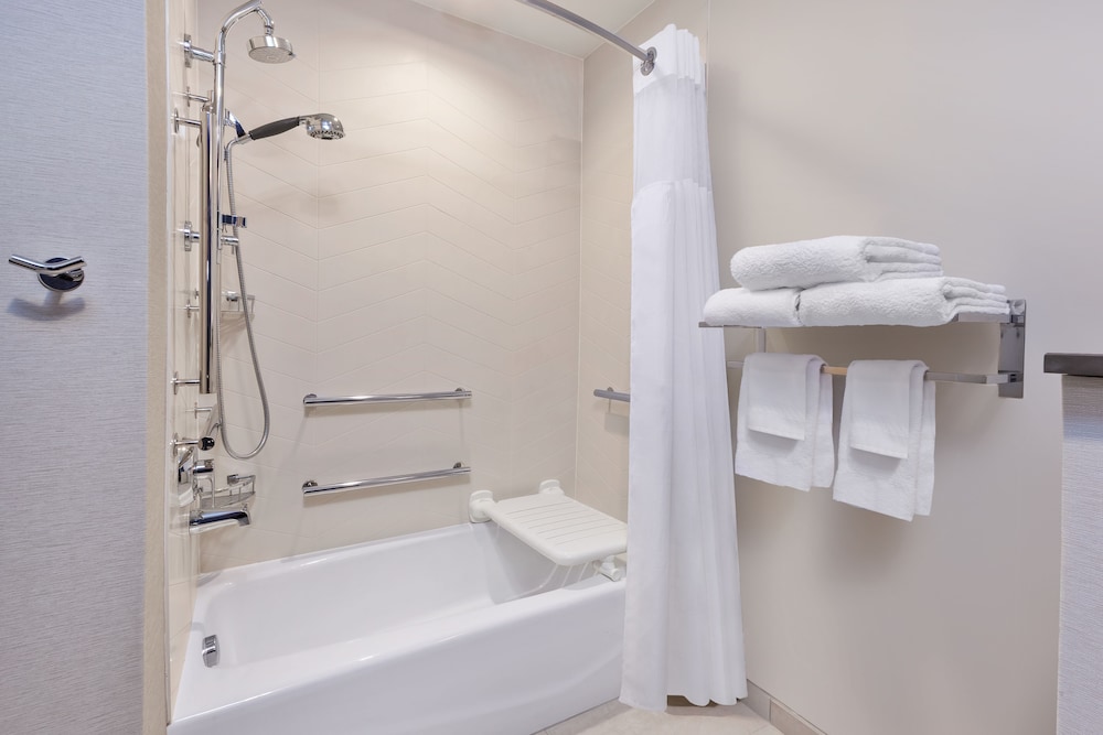 Fairfield Inn & Suites by Marriott Cincinnati Airport South Florence - photo 10
