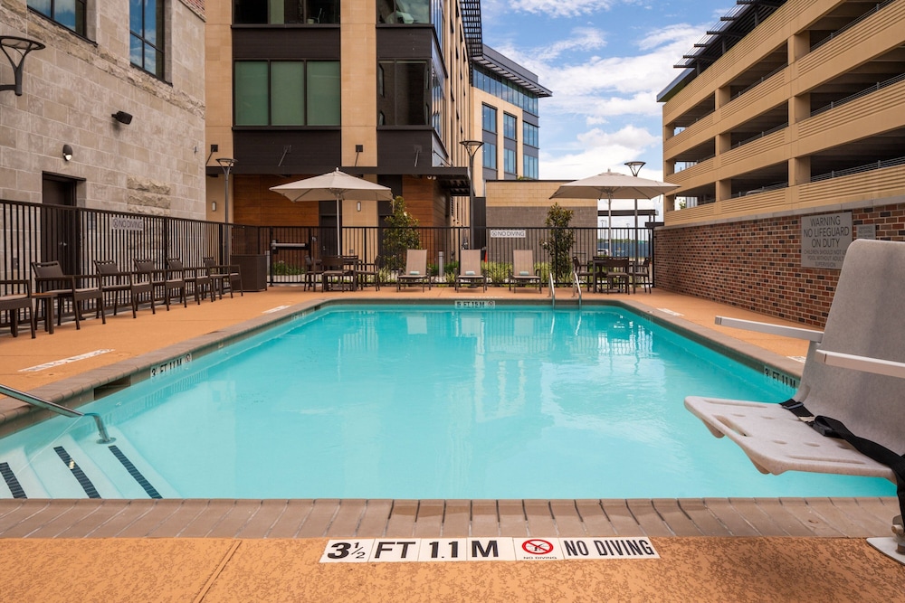 Courtyard by Marriott Houston Northeast - photo 18
