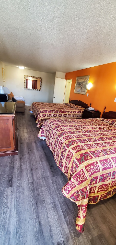 Anaheim National Inn - photo 25