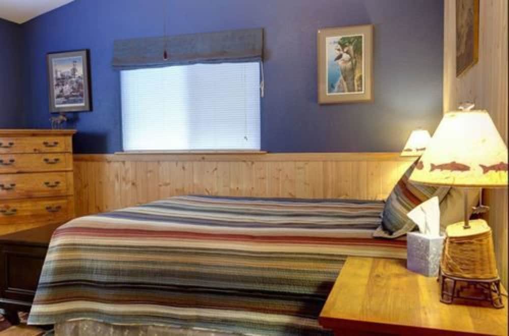 Sea Parrot Inn - photo 3