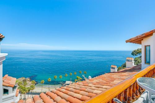 H180 Hamilton Cove Villa 1 80 — 4-Star Luxury Hotel in Avalon, United States