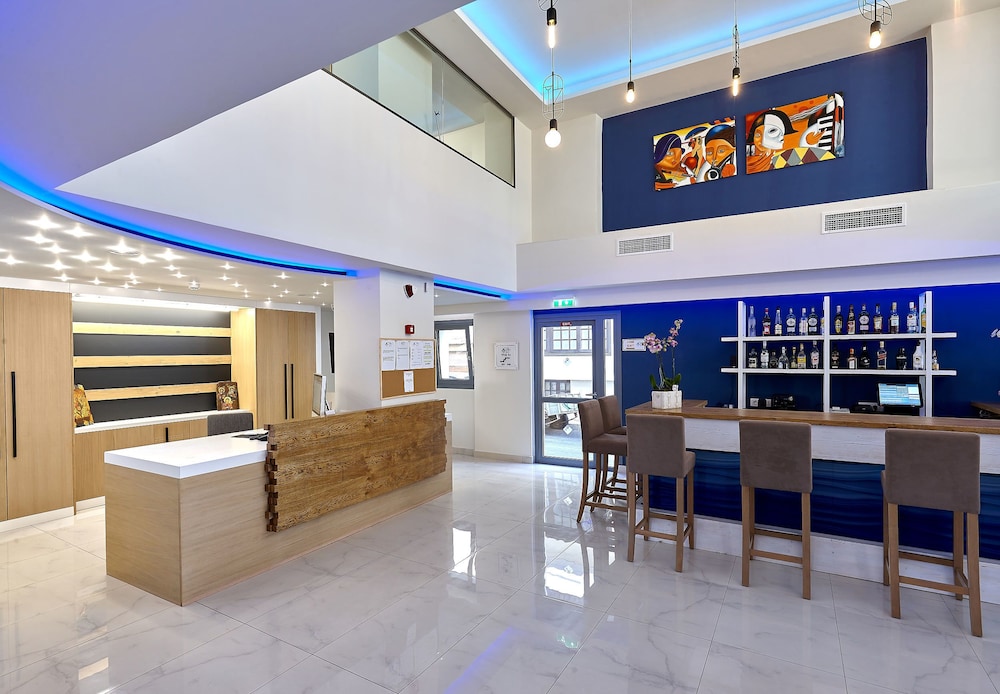 Pollis Hotel — Limin Khersonisou — photo 5