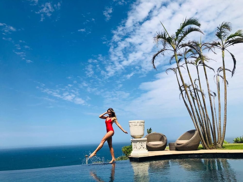 Luxury Beach Apartments 4597279 — Amanzimtoti