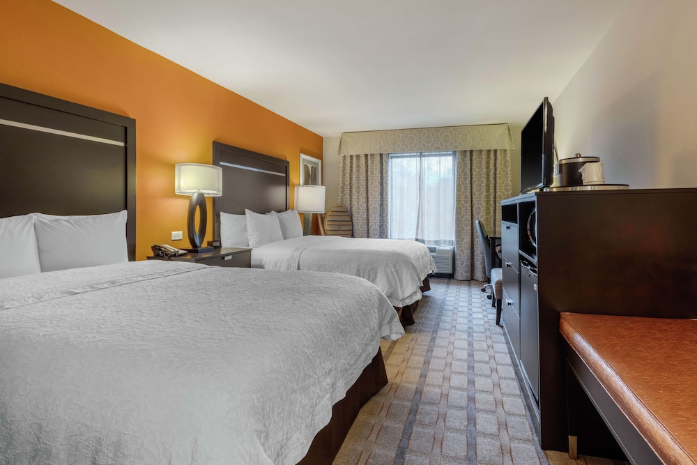 Hampton Inn & Suites Columbus - photo 23